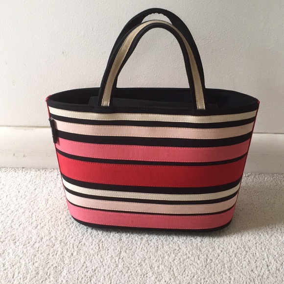 Handbags - DKNY small totes bag